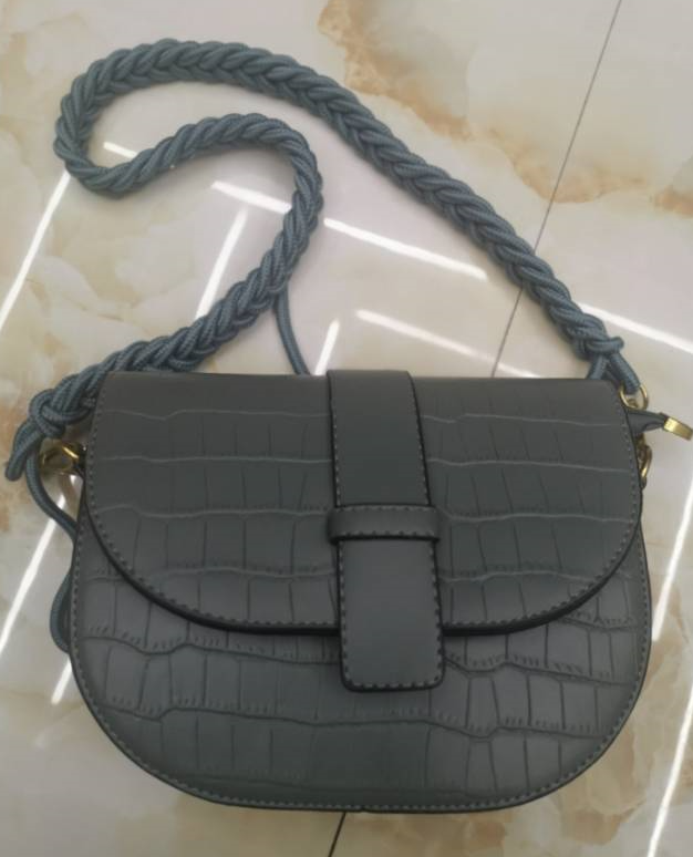 Yiwu Good Fashion Women's Bag Retro Small Square Bag Europe And The United States Fashion Women's Crossbody Bag full figure