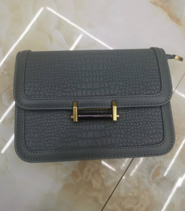 Yiwu Good Fashion Women's Bag Retro Small Square Bag Europe And The United States Fashion Women's Crossbody Bag Handbag full figure
