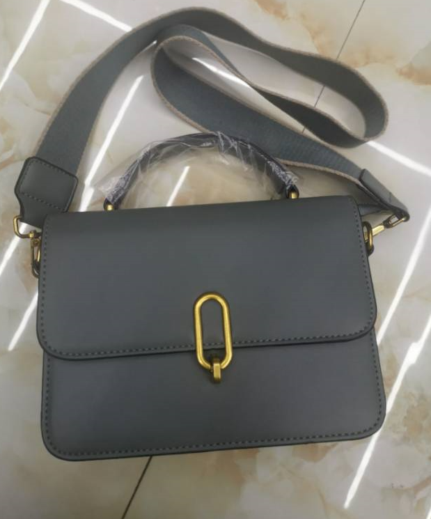 Yiwu Good Fashion Trend Women's Bag Retro Small Square Bag Europe And The United States Fashion Women's Crossbody Bag full figure