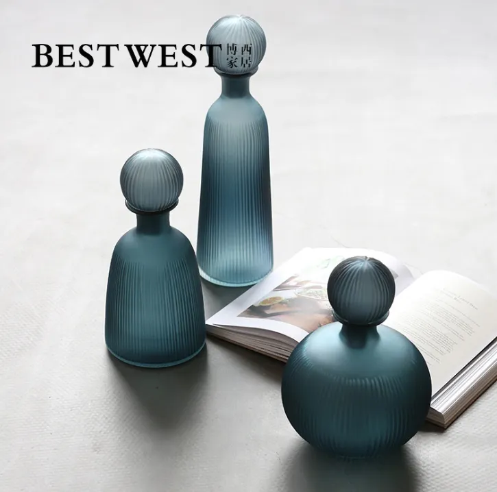 Yiwu Good Goods Creative vases, storage jars, multi-functional home glass vases, soft decorations, flower room ornaments detail image 4