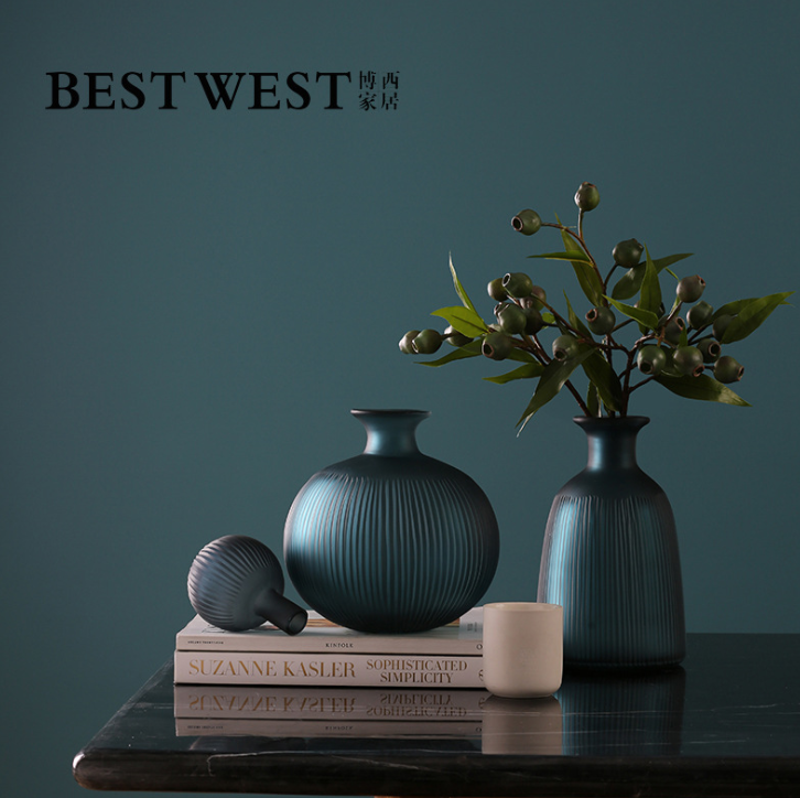 Yiwu Good Goods Creative vases, storage jars, multi-functional home glass vases, soft decorations, flower room ornaments detail image 3