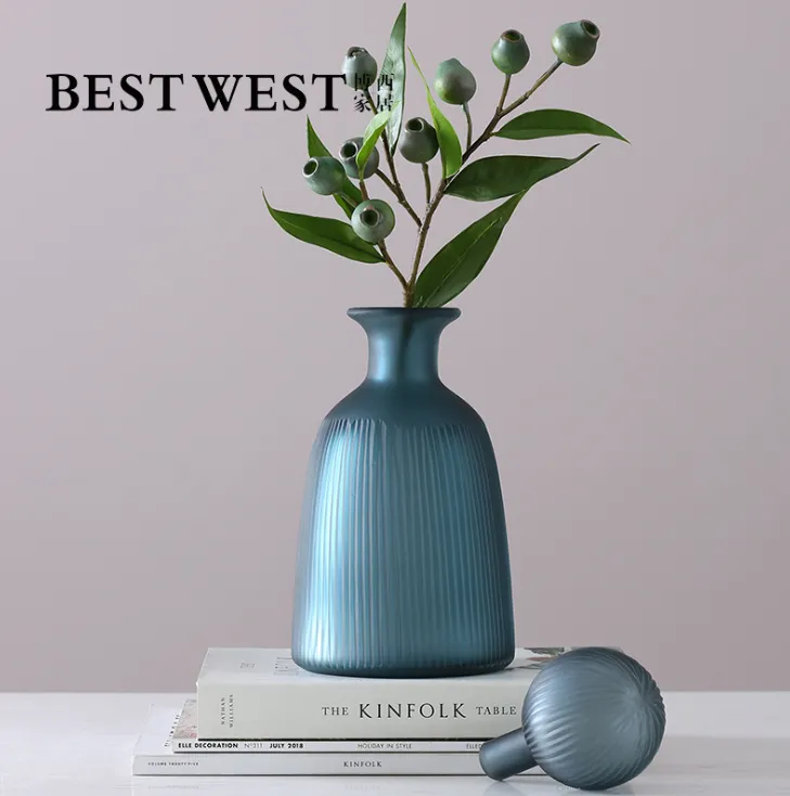 Yiwu Good Goods Creative vases, storage jars, multi-functional home glass vases, soft decorations, flower room ornaments detail image 2
