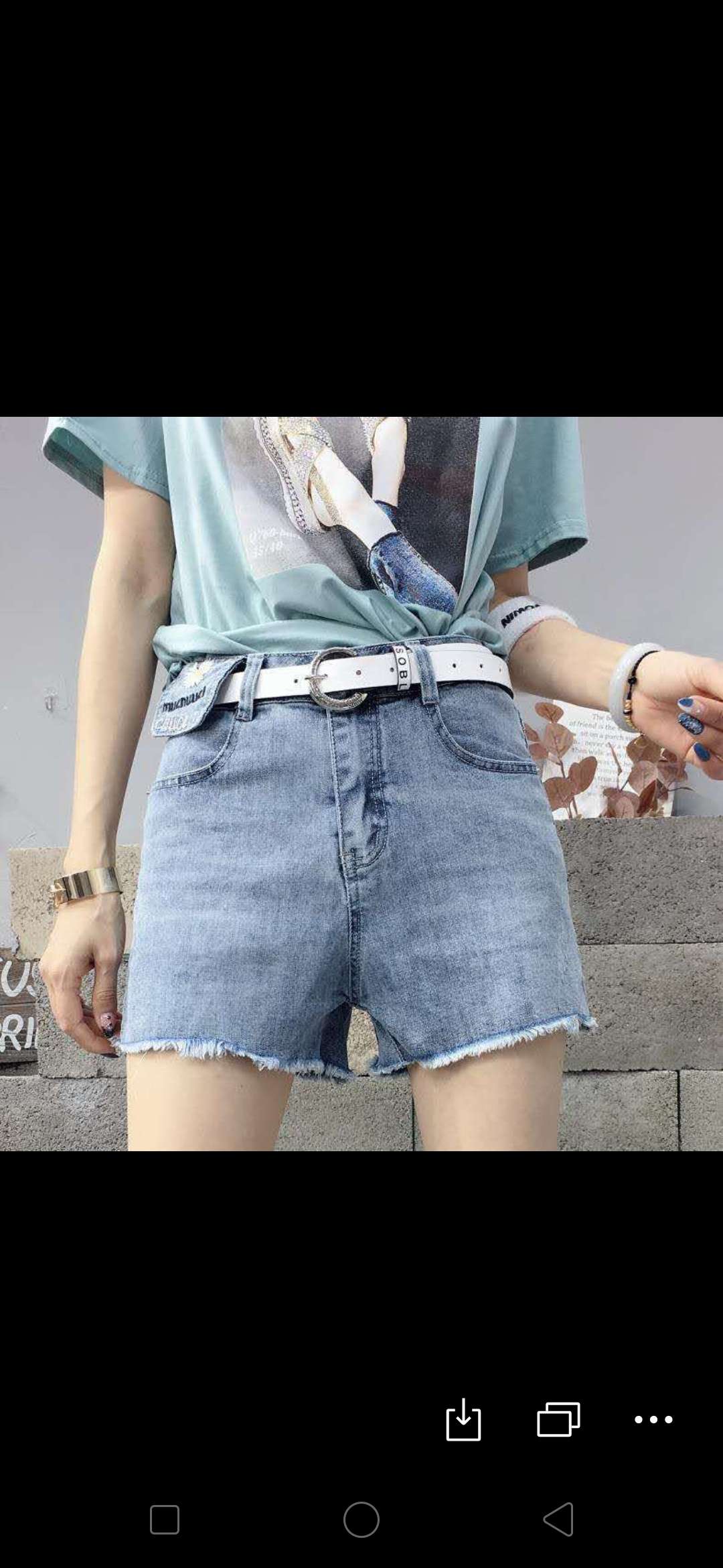 高腰显瘦牛仔短裤，面料很舒服，凉快！
