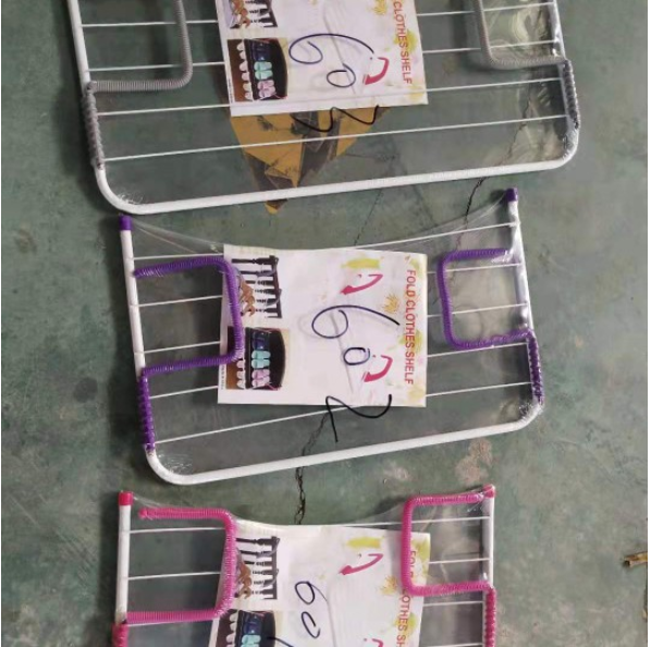 义乌好货 阳台晾衣架铁艺家居用品 夹子衣架塑料制品工艺品详情图3
