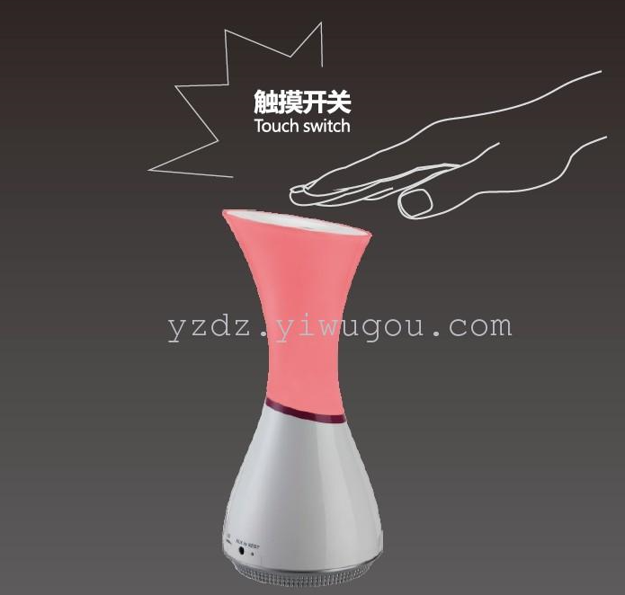 义乌好货 蓝牙音箱低音炮 迷你户外便携插卡音响收音机 七彩音响详情图1