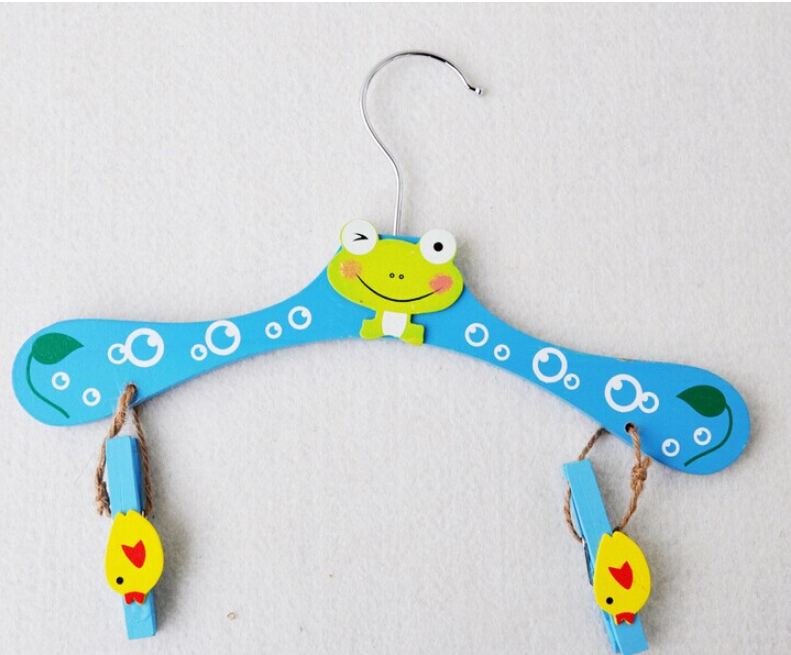 义乌好货木制可爱动物卡通儿童衣裤架防滑童装彩色木衣架详情图3
