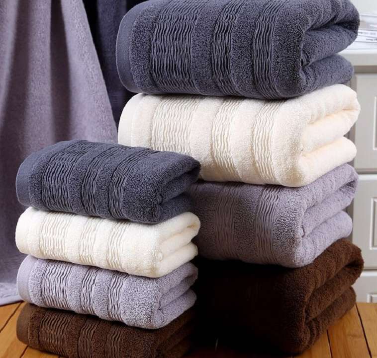 Bath towel 70/140 made of 100% cotton details Picture