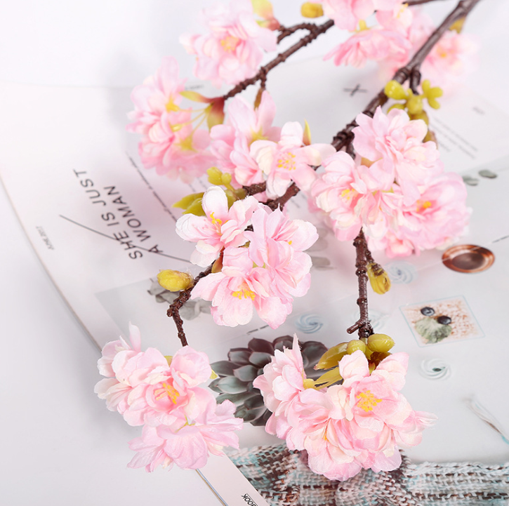 Yiwu high-quality faux 4-pronged cherry blossom silk fabric faux flower wholesale, cherry blossom tree flower arrangement bouquets pic 1