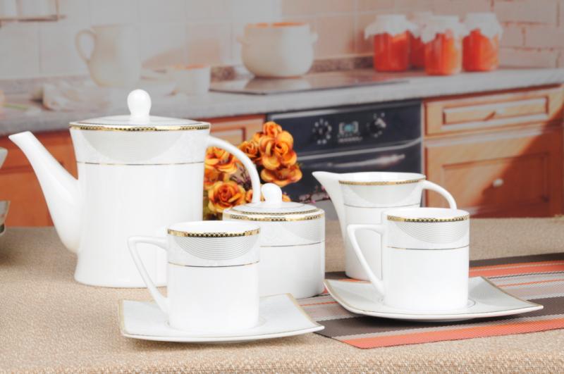 61头真骨瓷高档西餐具（雪山飞狐），每箱一套详情图2