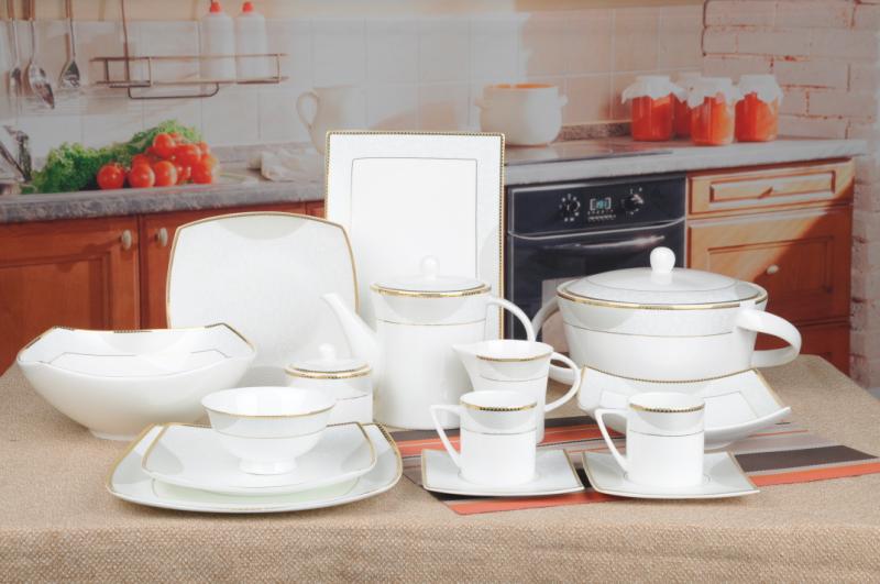 61头真骨瓷高档西餐具（雪山飞狐），每箱一套详情图1