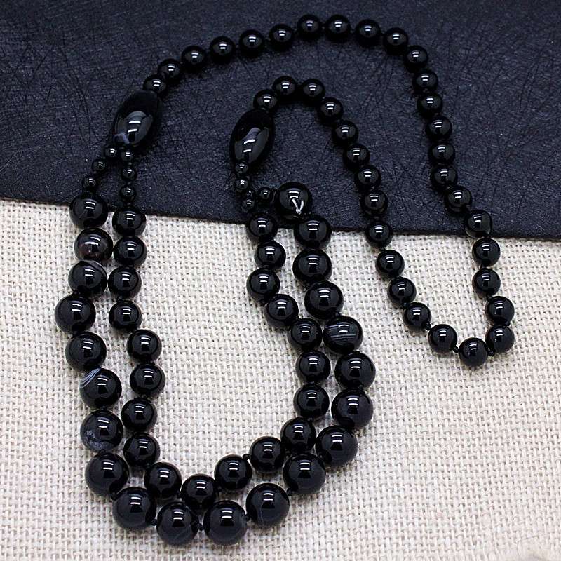 Luxurious and high-end handcrafted ethnic retro natural agate long sweater chain, versatile long red agate necklace details Picture