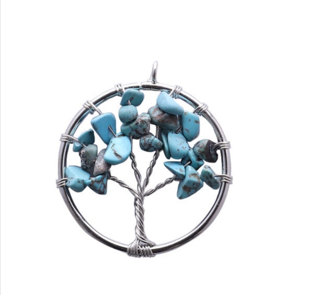 Factory direct sales of natural stone, raw stone, agate, life tree pendants, crushed stone crystal necklaces, exported to Europe and America undefined
