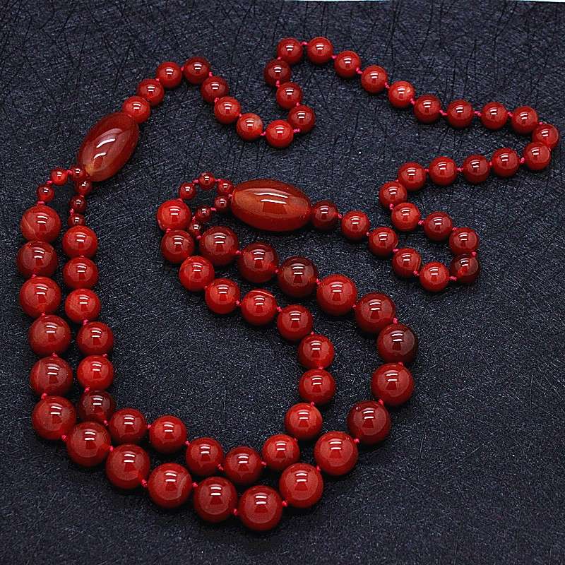 Luxurious and high-end handcrafted ethnic retro natural agate long sweater chain, versatile long red agate necklace