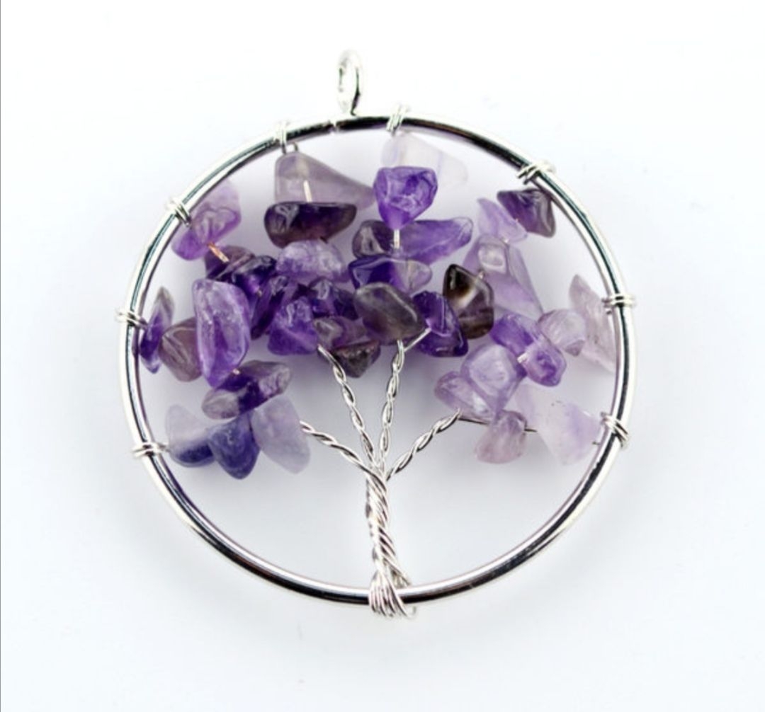 Factory direct sales of natural stone, raw stone, agate, life tree pendants, crushed stone crystal necklaces, exported to Europe and America undefined