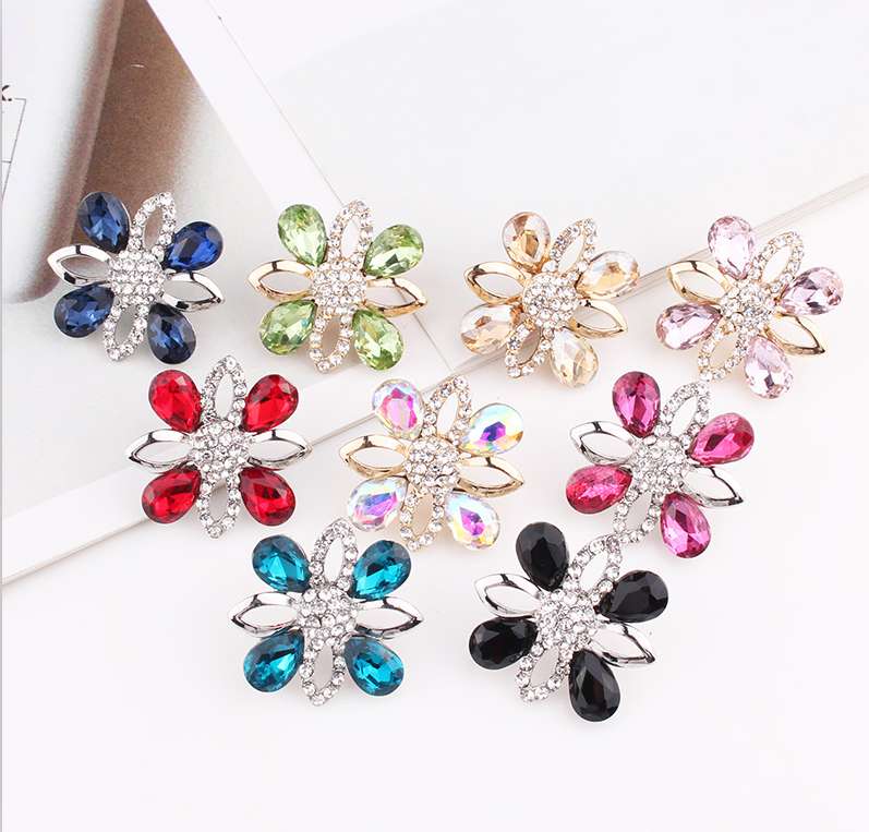 Versatile flower earrings