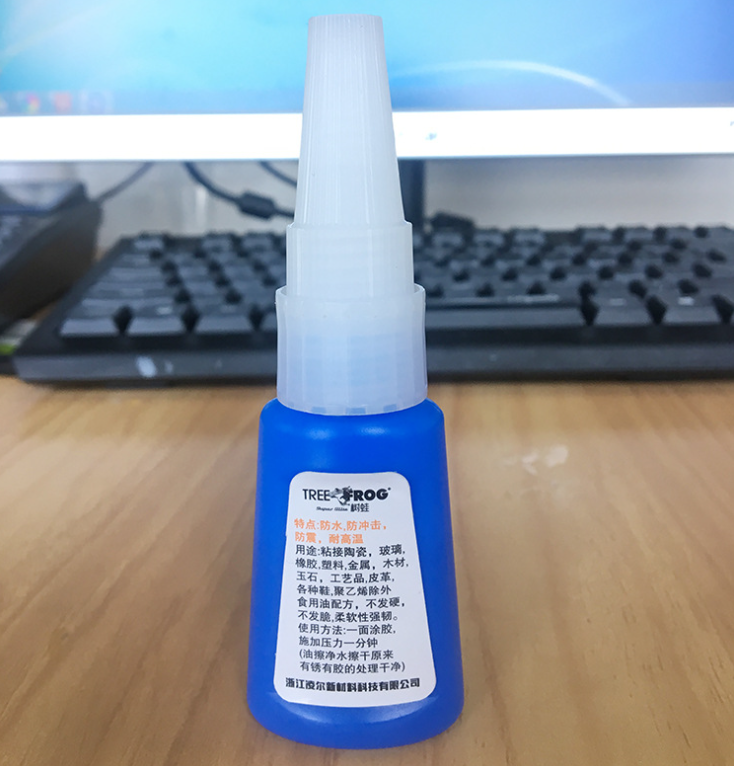 义乌好货 高强油性胶焊接剂跑江湖地摊胶水小瓶装树蛙油性胶20克详情图1