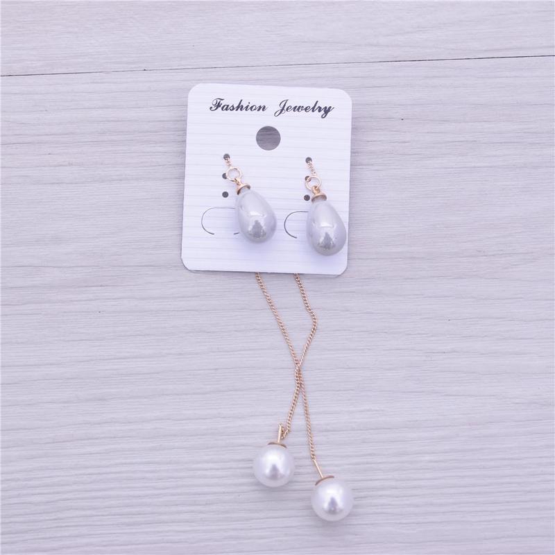 Korean-style accessories and earrings are fashionable, simple, classic and versatile. Carefully selected stud earrings, pearl earrings with real gold plating, and ear thread for women undefined