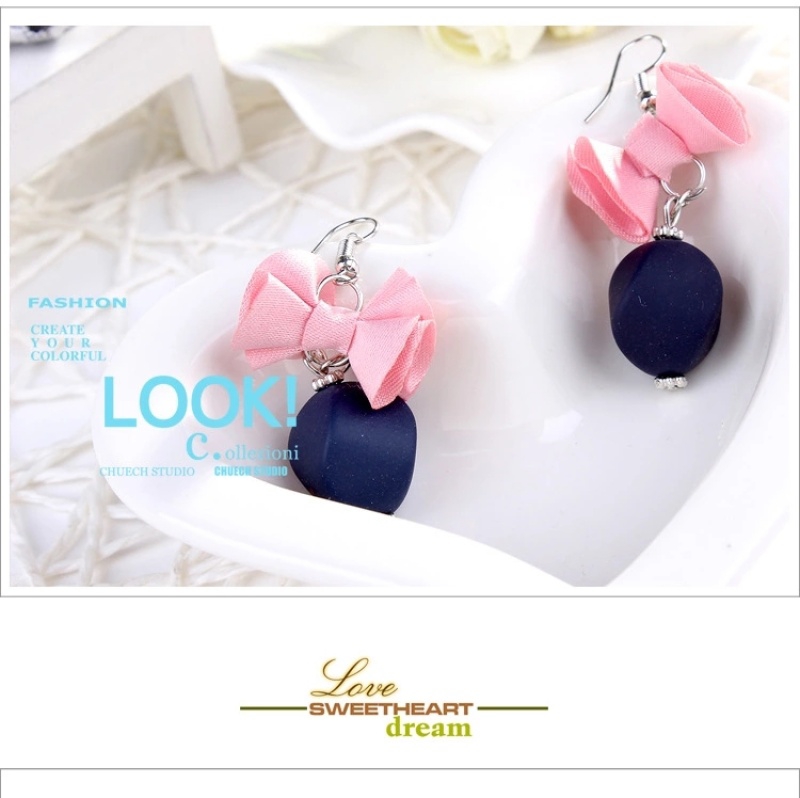 European and American style personalized earrings are popular cross-border e-commerce accessories undefined