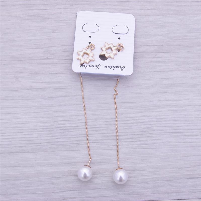 Pearl earrings, Chanel style earrings, new women's trendy style, Korean high-end style earrings, niche Item Picture