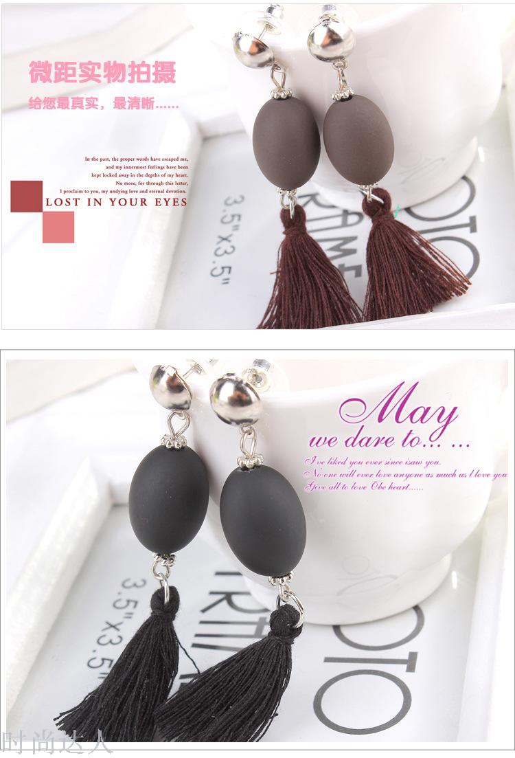 New trendy and fashionable tassel style rubber olive bead platinum plate needle stud earrings and earrings Application Scenario