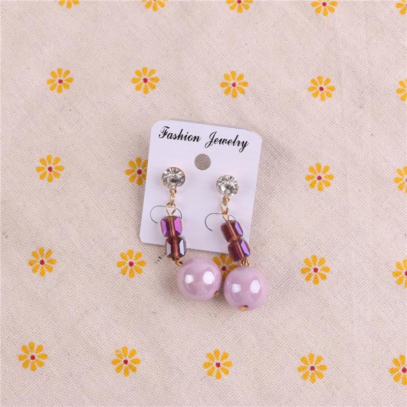 New fresh and elegant earrings, simple pearl square crystal stud earrings for women, long and stylish, versatile earrings details Picture