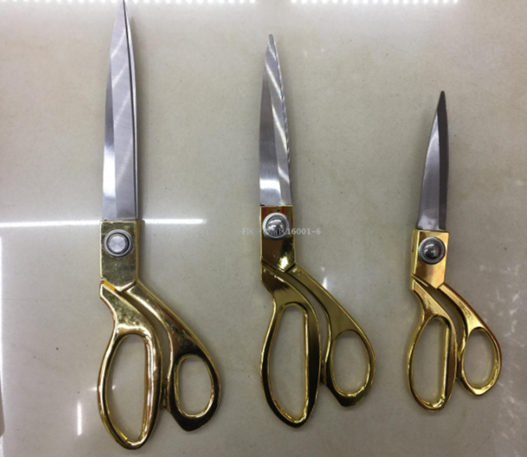 Yiwu Good Goods Tailor Cut K38-10.5 Inches Of Gold Scissors Specification drawing