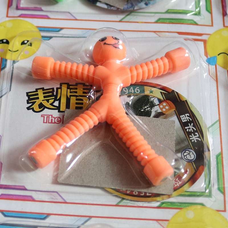 New best-selling children's product: 1 yuan, 24 pieces. Fun and expressive magnetic iron man school boys' peripheral hanging board toys Specification image