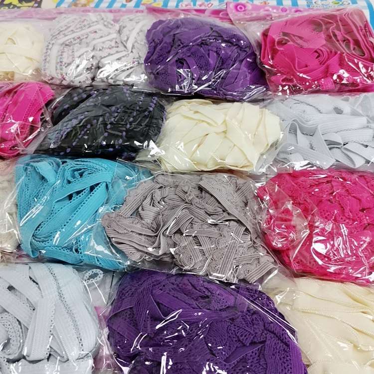 儿童游戏橡皮筋户外小学生跳皮筋女跳绳筋跳皮筋学校周边吊板玩具白底实物图