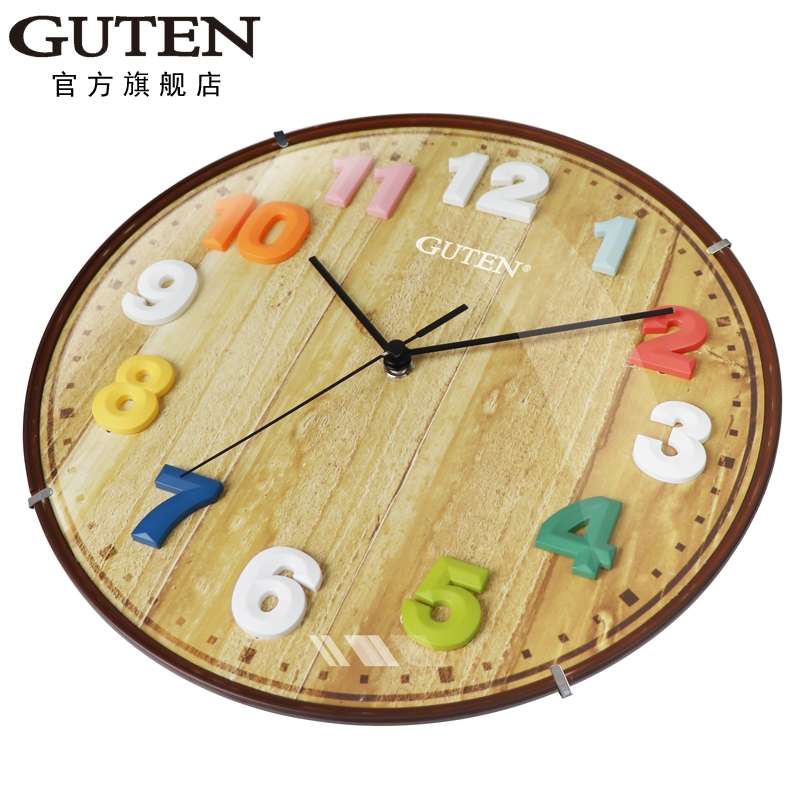 立体挂钟产品图