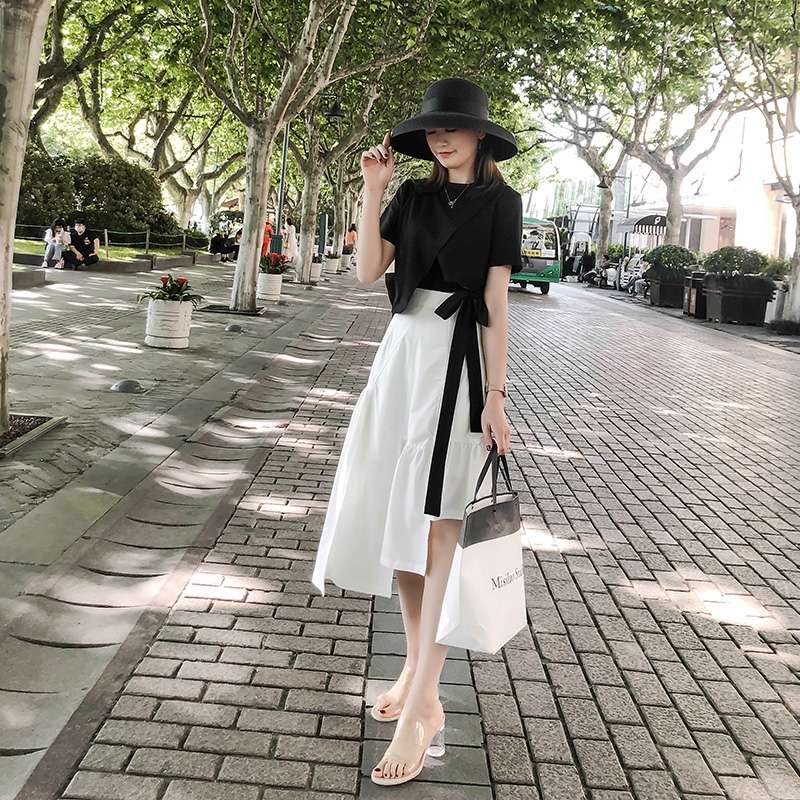 连衣裙女2020新款夏天气质女神范显高显瘦小心机不规则白色套装裙白底实物图