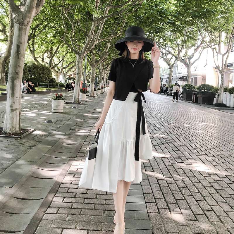 连衣裙女2020新款夏天气质女神范显高显瘦小心机不规则白色套装裙产品图
