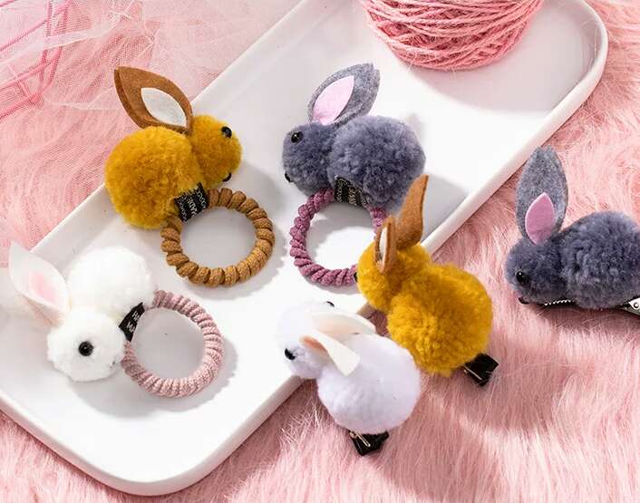 毛绒兔子产品图