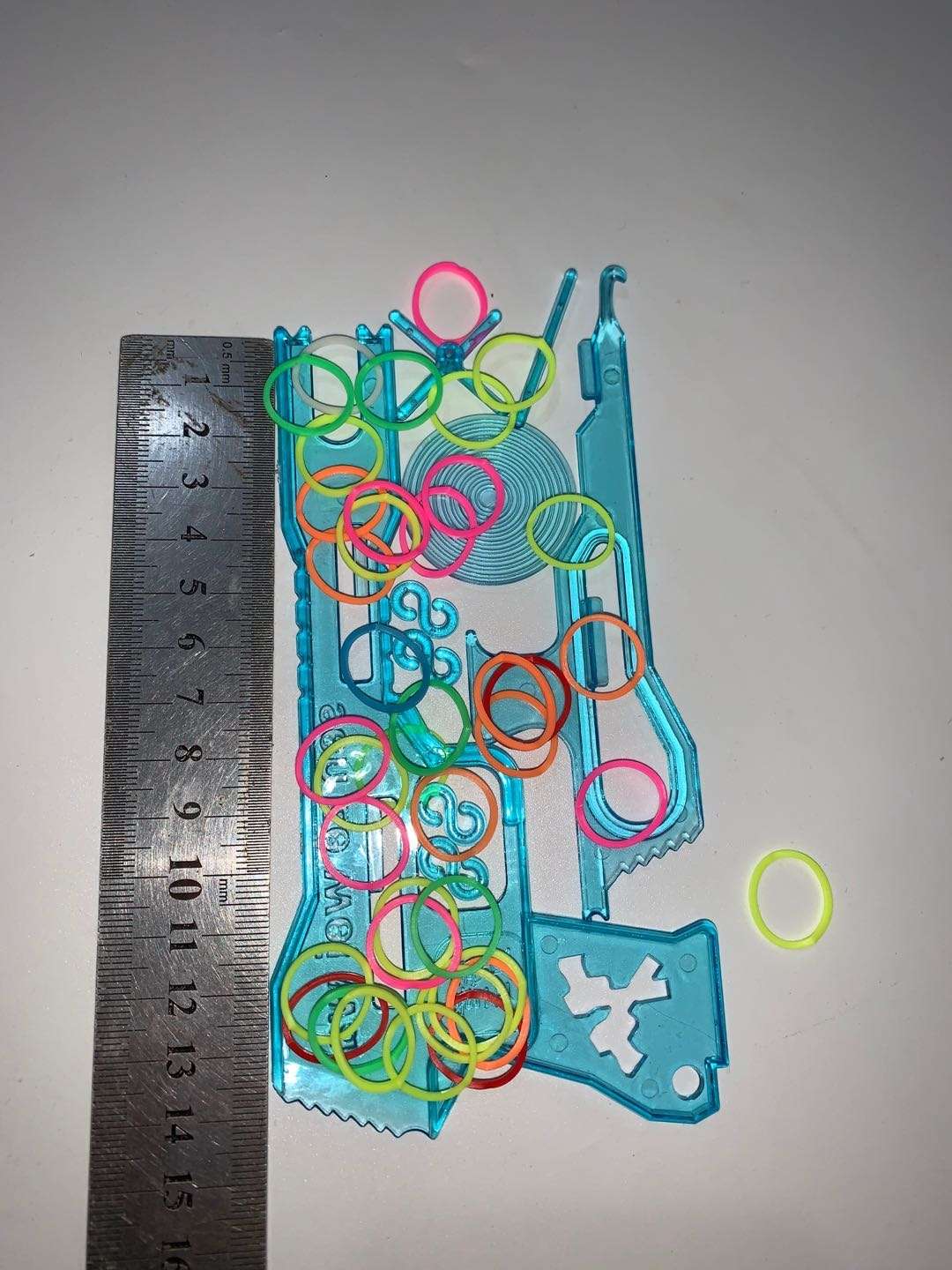 新品经典6连发枪水晶皮筋枪塑料20包一板 吊板玩具学校周边地摊热卖细节图