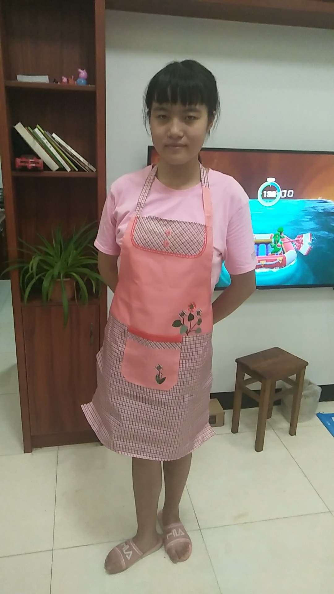 Hanging cartoon apron Specification image