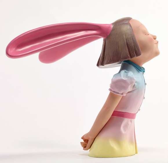 Creative decorative items for shopping malls, fiberglass sculptures for entrance decoration, home bunny girls, height 220*119*120 Application Scenario