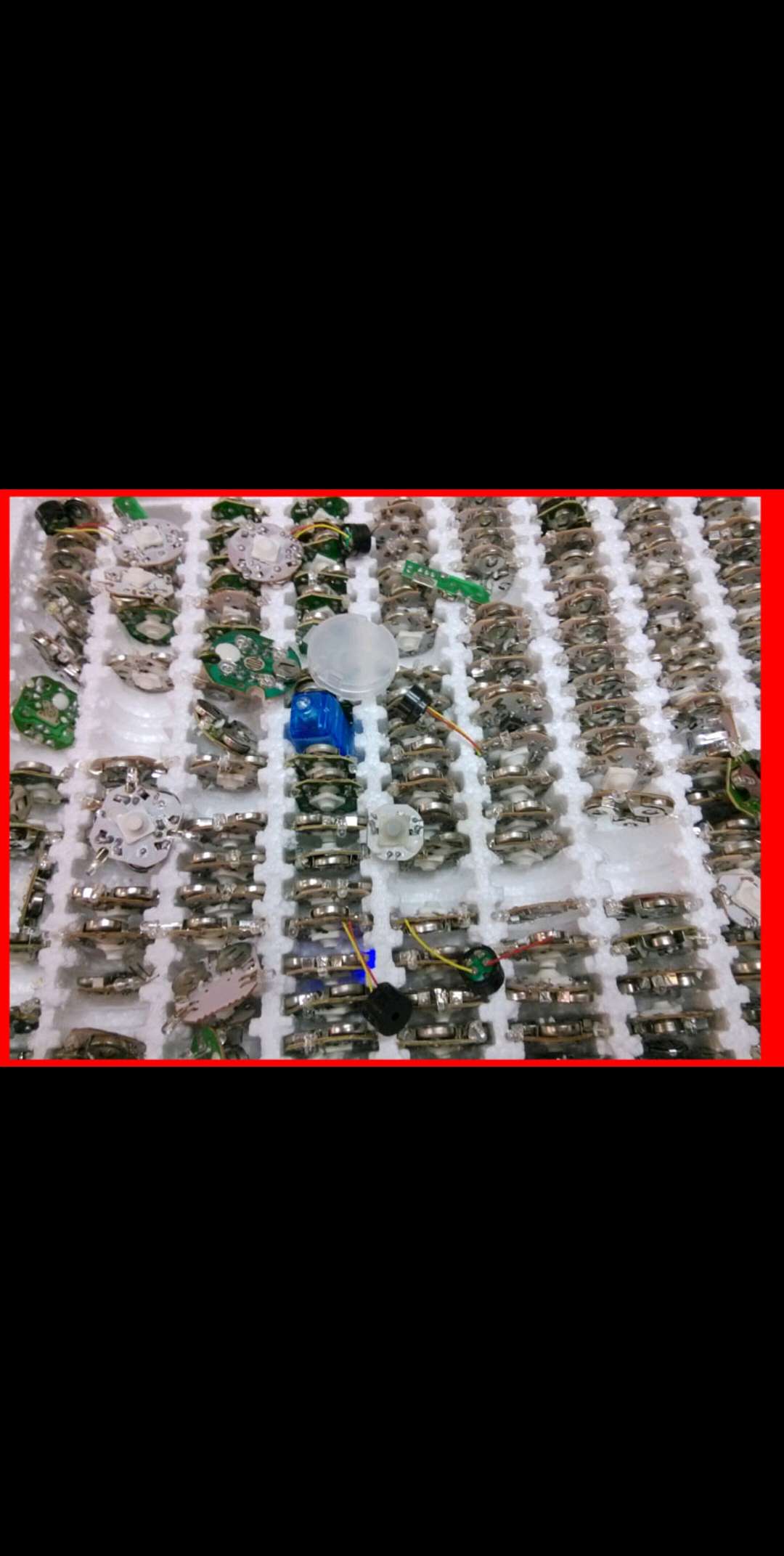 玩具配件铁皮五金片led发光玩具工艺礼品装饰配件 闪光机芯  三功能奶嘴奶咀片