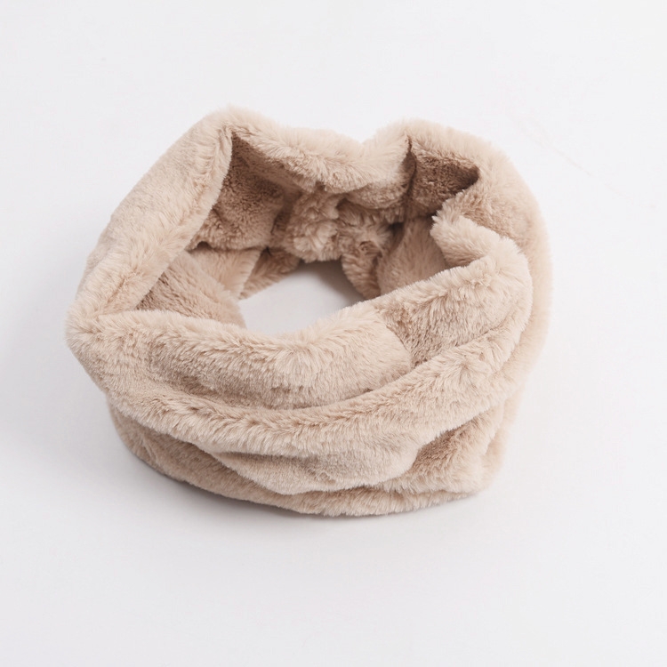 Foreign Trade New Autumn And Winter Warm Fur Neck Solid Color Imitation Rabbit Hair Scarf Set Men And Women Children Application Scenario