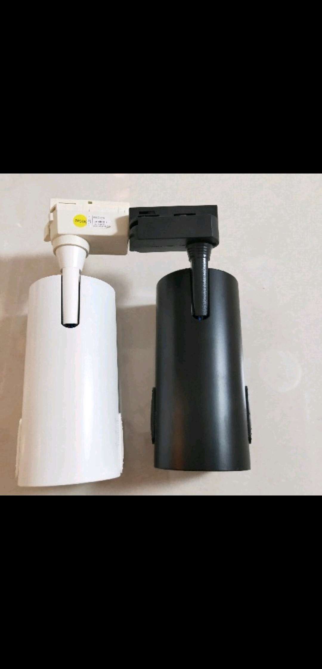LED30W dimmable spotlight, special track spotlight for shoe and clothing specialty stores Application Scenario