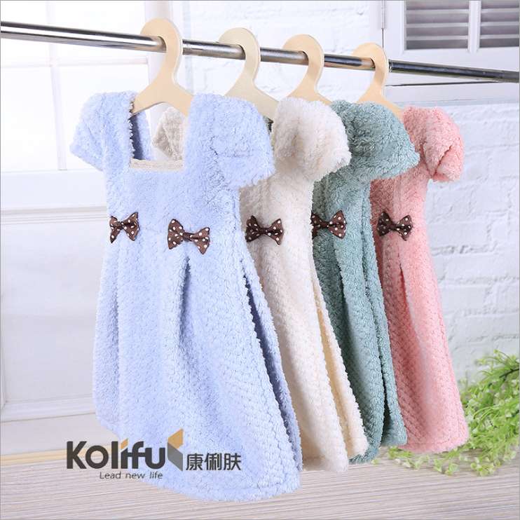 New pineapple trellises hand towel with sleeves for children with thick coral fleece absorbent hand cloth