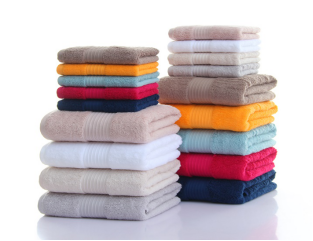 "Love Yourself, Love Your Family, Factory Direct Sales 8590 hotel bath towels, pure cotton long-staple cotton premium bath towels. Application Scenario