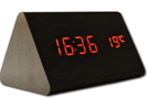 学生创意钟桌面钟时间温度双显三角木头钟图