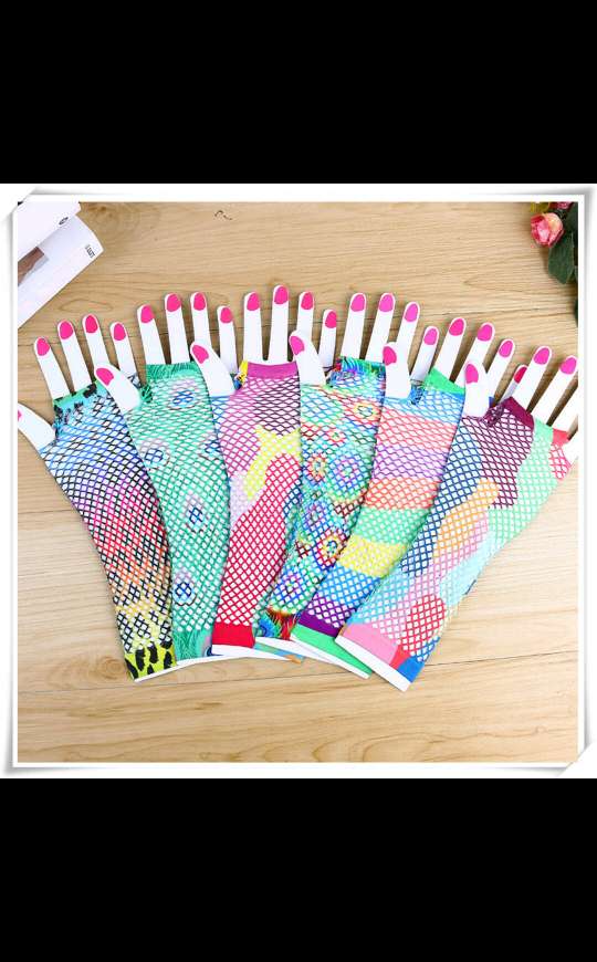 Colorful gloves for fishing nets