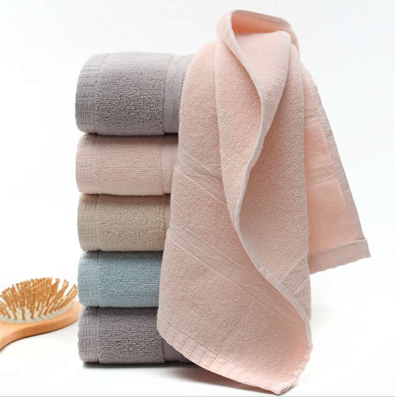 "Love Yourself, Love Your Family Factory Direct Sale 8620 Half-moon Bath Towel, Pure Cotton combed cotton household gift. details Picture