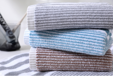 "Love Yourself, Love Your Family, Factory Direct Sale 8804 Jianyun Towel, Super Soft combed cotton towel. Application Scenario