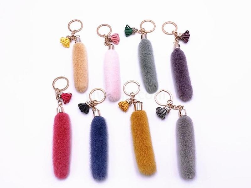 Creative keychains, cute little tails, tassels, student bags, pendants, fur gifts, car plush key chains wholesale undefined