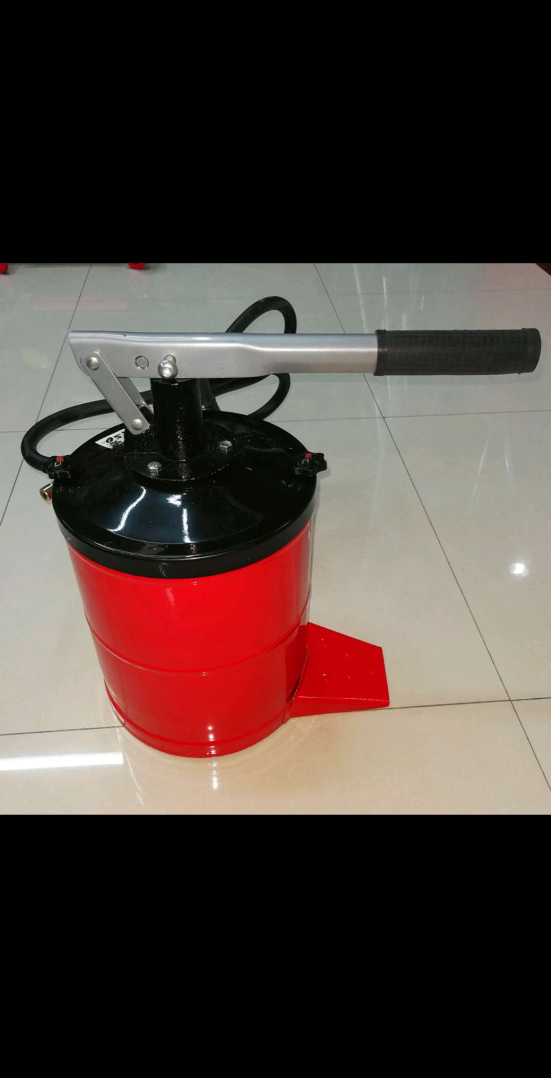 Manual grease gun, grease machine, grease pump, oil injection machine, grease gun Application Scenario