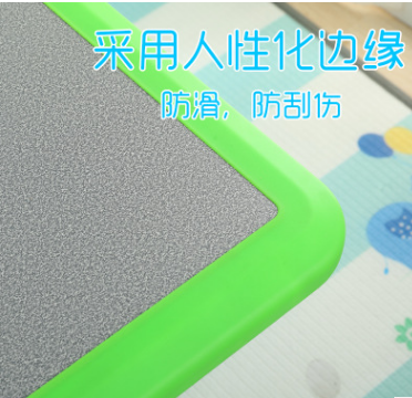 儿童桌椅实物图