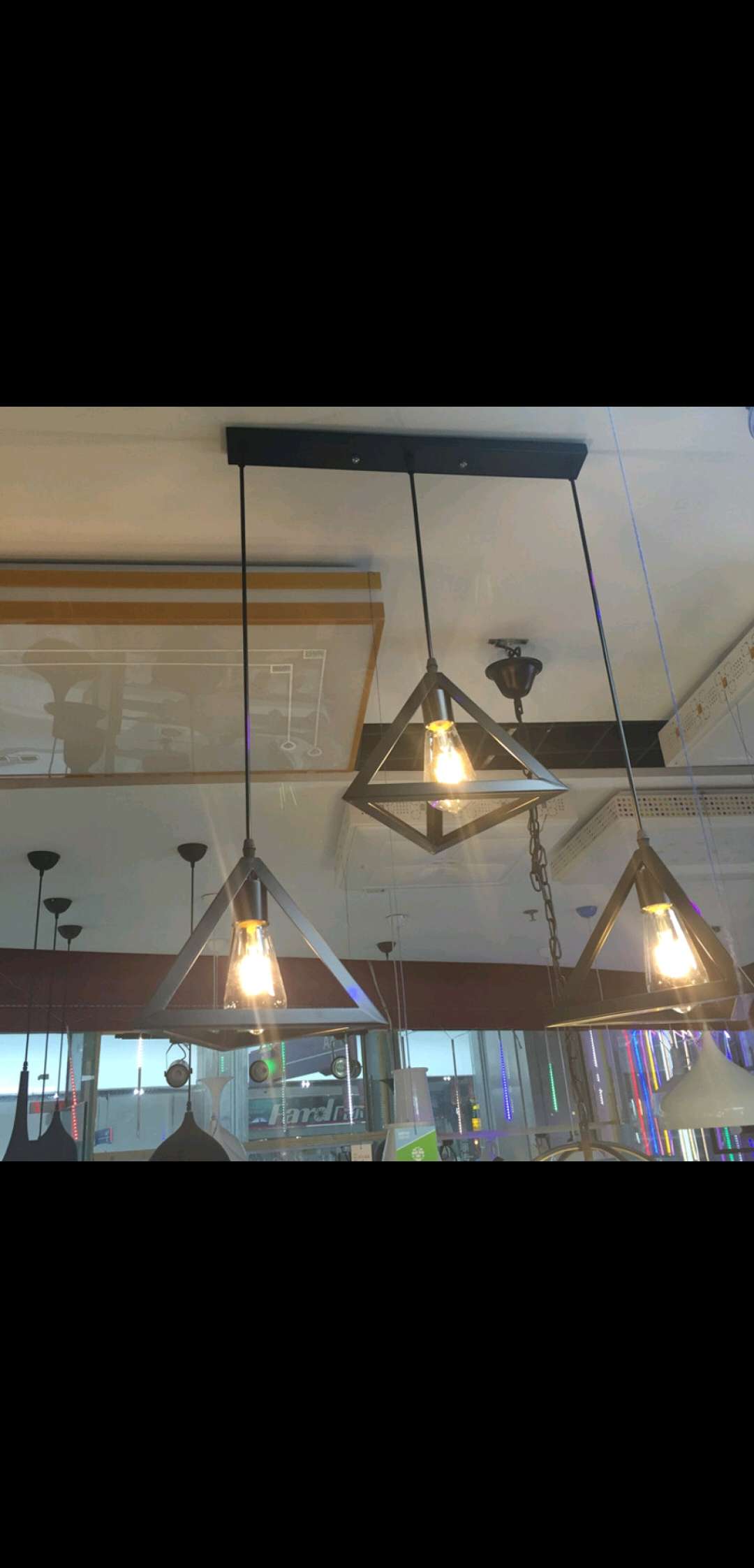 European-style iron chandeliers, bar table lamps, and various tea restaurant chandeliers Specification image