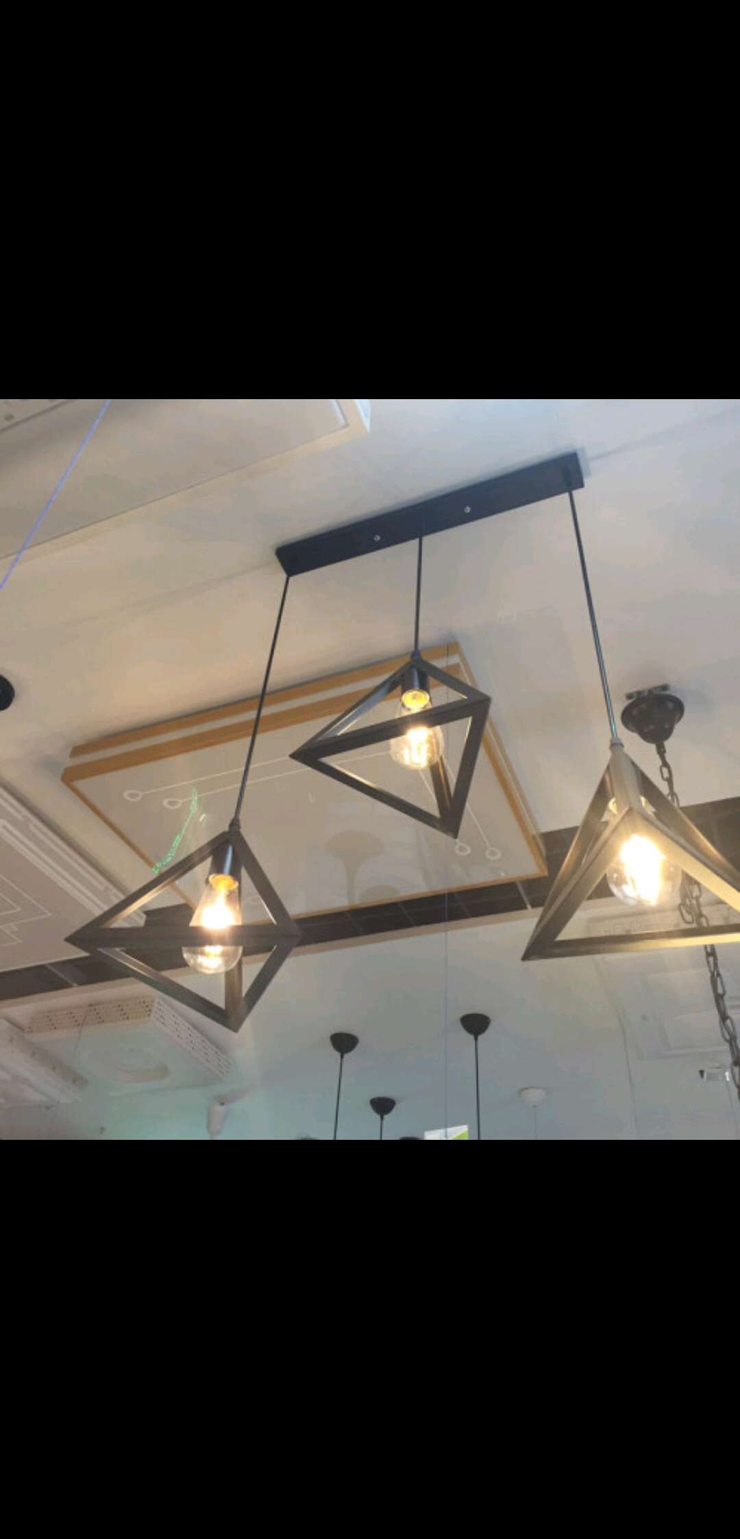 European-style iron chandeliers, bar table lamps, and various tea restaurant chandeliers