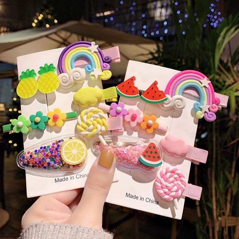 Korean children's hair accessories, bb clips for girls that won't damage hair, bangs clips for girls, anti-rust large hair clips and headwear set Application Scenario